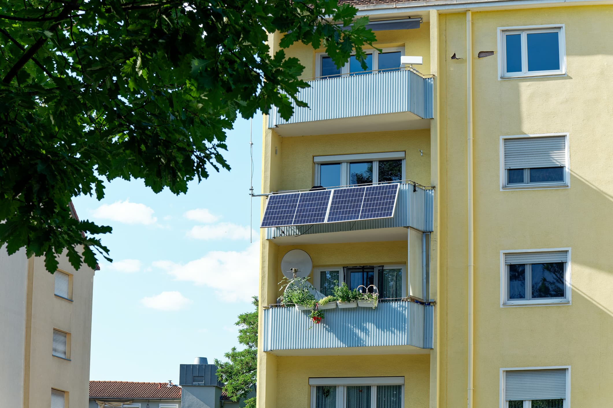 Germany’s Balcony Solar Power Booms — Are You Ready?