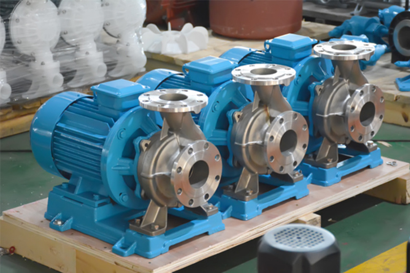 What is the role of the pipeline pump