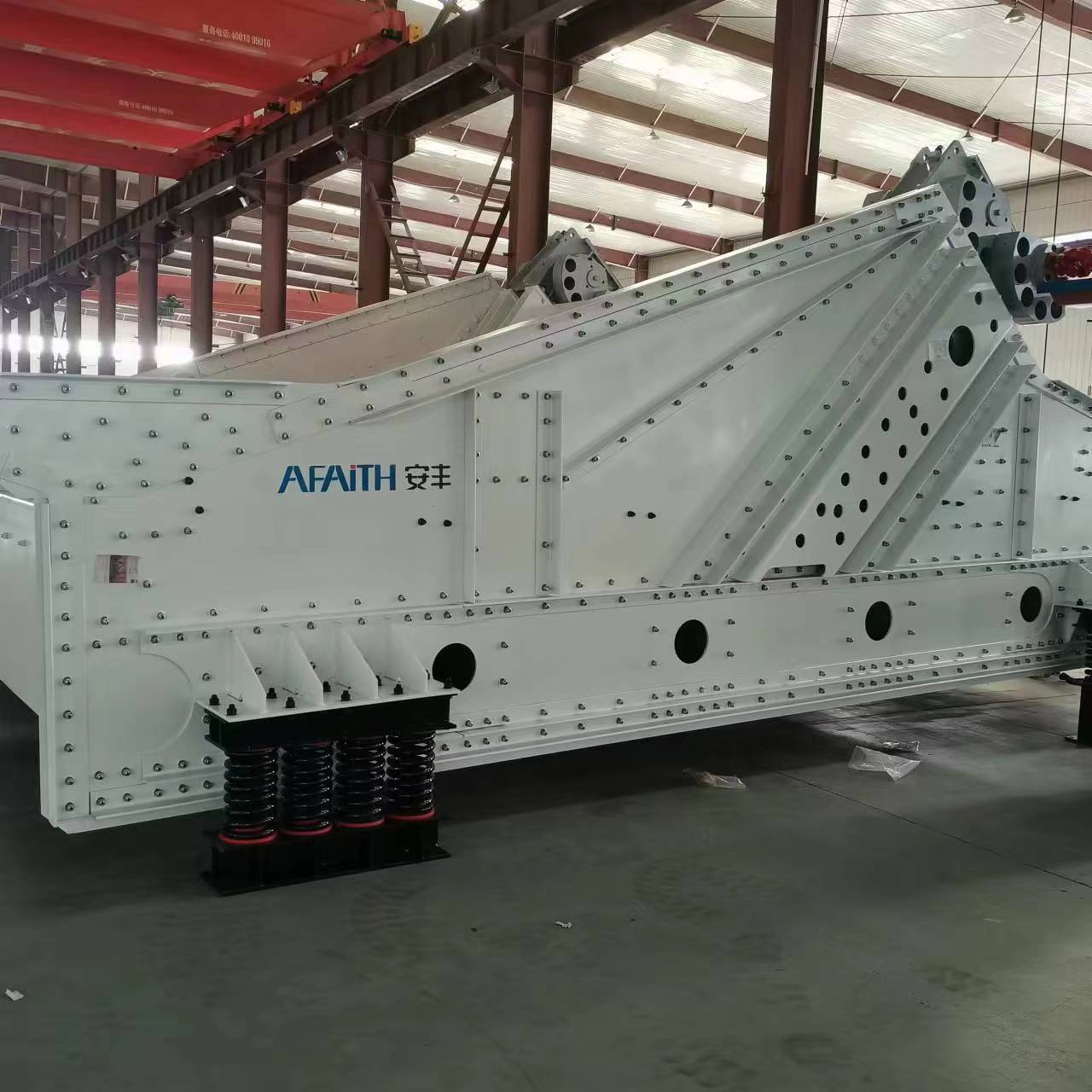 2024 New Product Linear Vibrating Screen Machine Stone Vibrating Sieve Mining Machinery