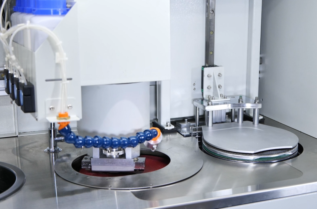 LABTT's fully automatic metallographic grinding and polishing system: Empowering steel mills with high-volume sample preparation, solving metallographic preparation challenges with a single click.