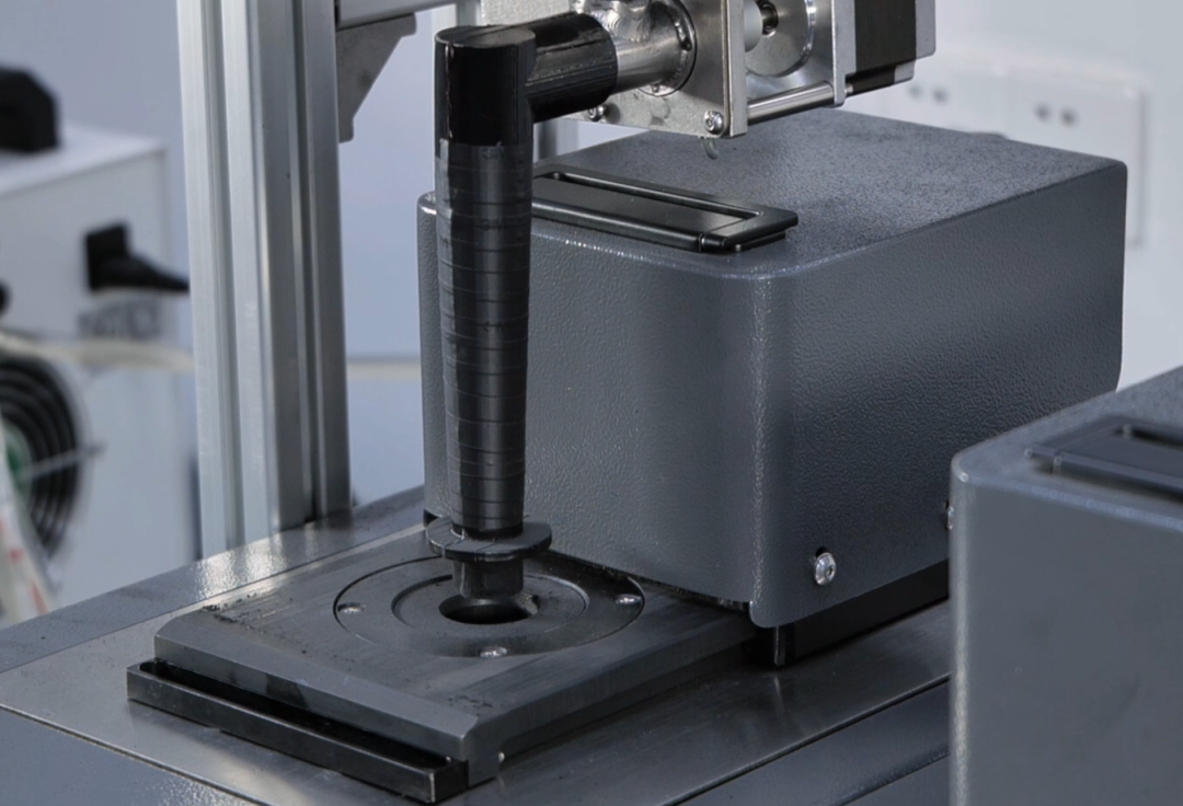 LABTT fully automatic hot mounting system makes sample preparation easier LABTT fully automatic hot mounting system makes sample preparation easier