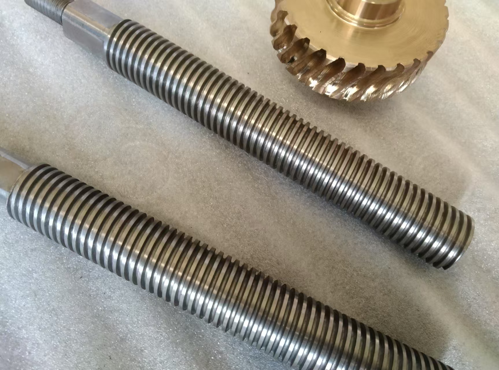External thread