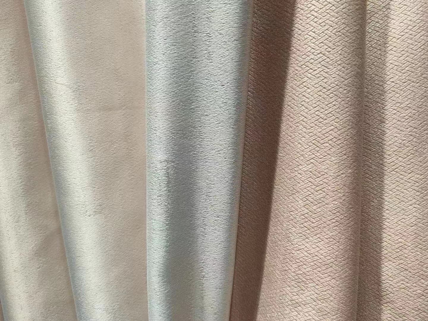 CFRH-DAM313 curtain
