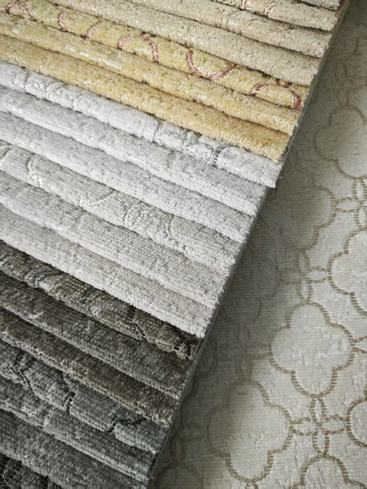 CFSMO50615  Chenille