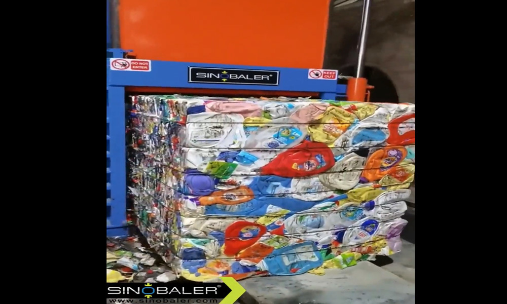 48. Manual Tie Baler for Baling HDPE Containers SHB1-1600.mp4