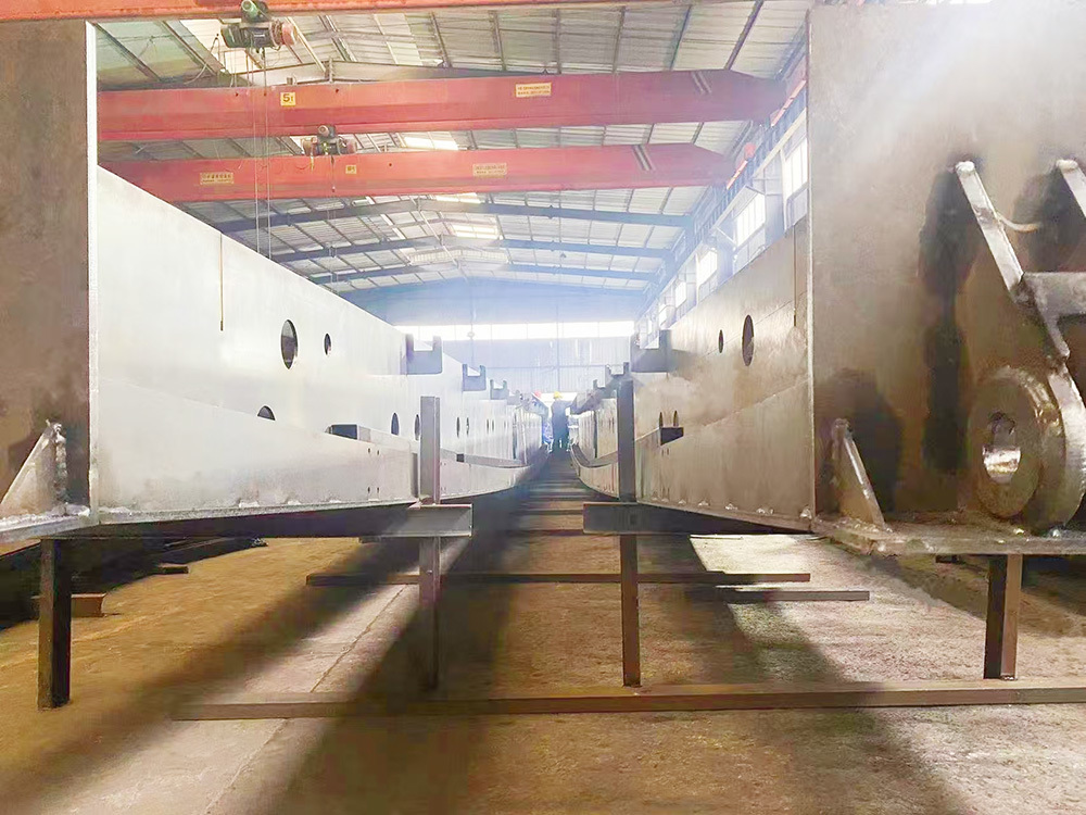 液压栈桥拆除现场