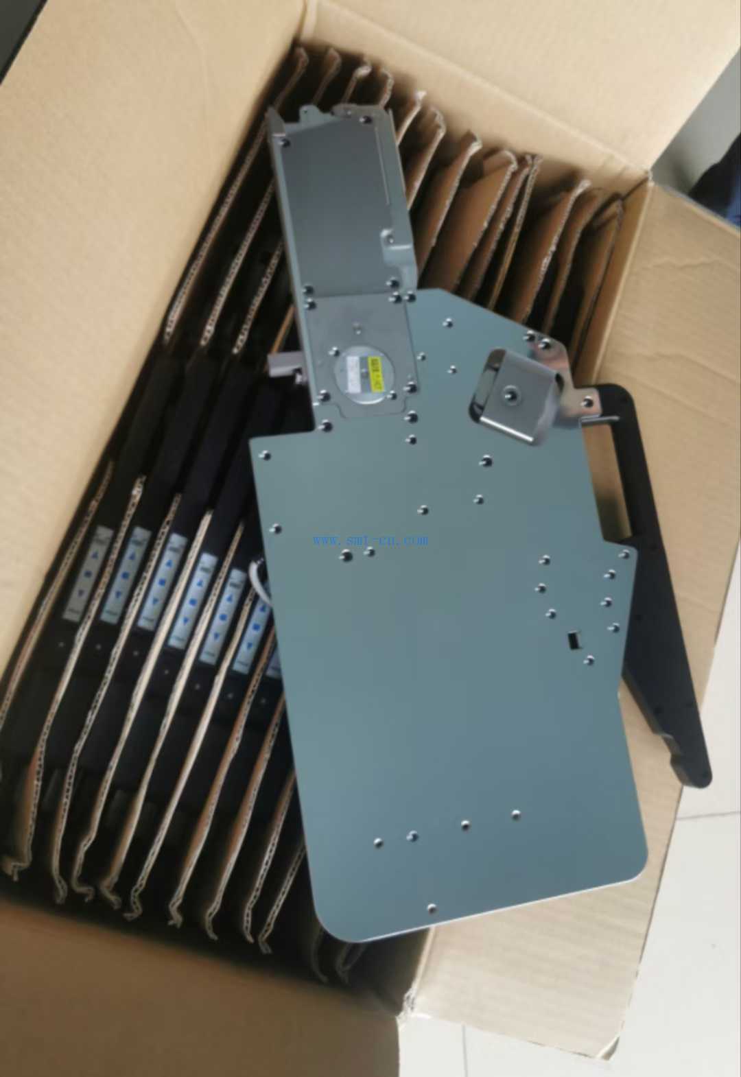 Purchase FUJI XP243 24MM Motorized Feeder - Genuine, brand new and unused, urgently needed!