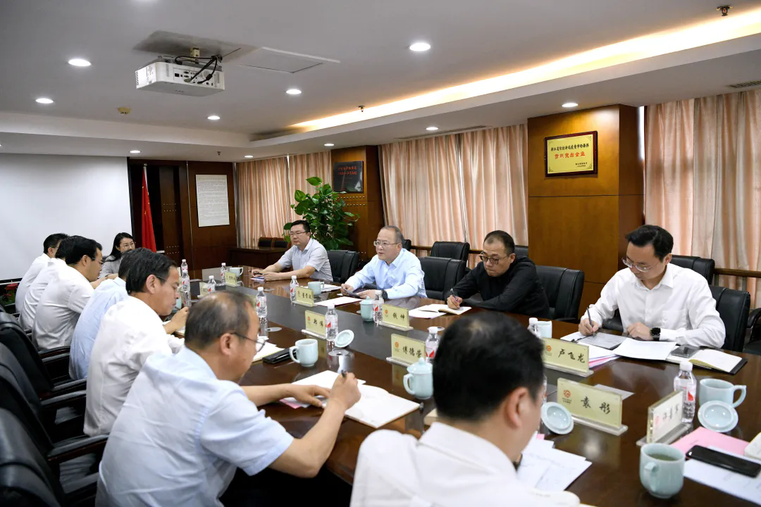 省國資委黨委書記、主任董貴波調(diào)研省農(nóng)發(fā)集團(tuán)外經(jīng)貿(mào)工作