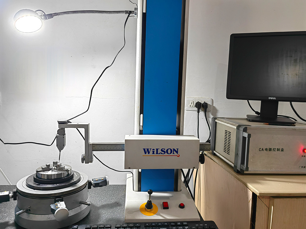 Roundness tester