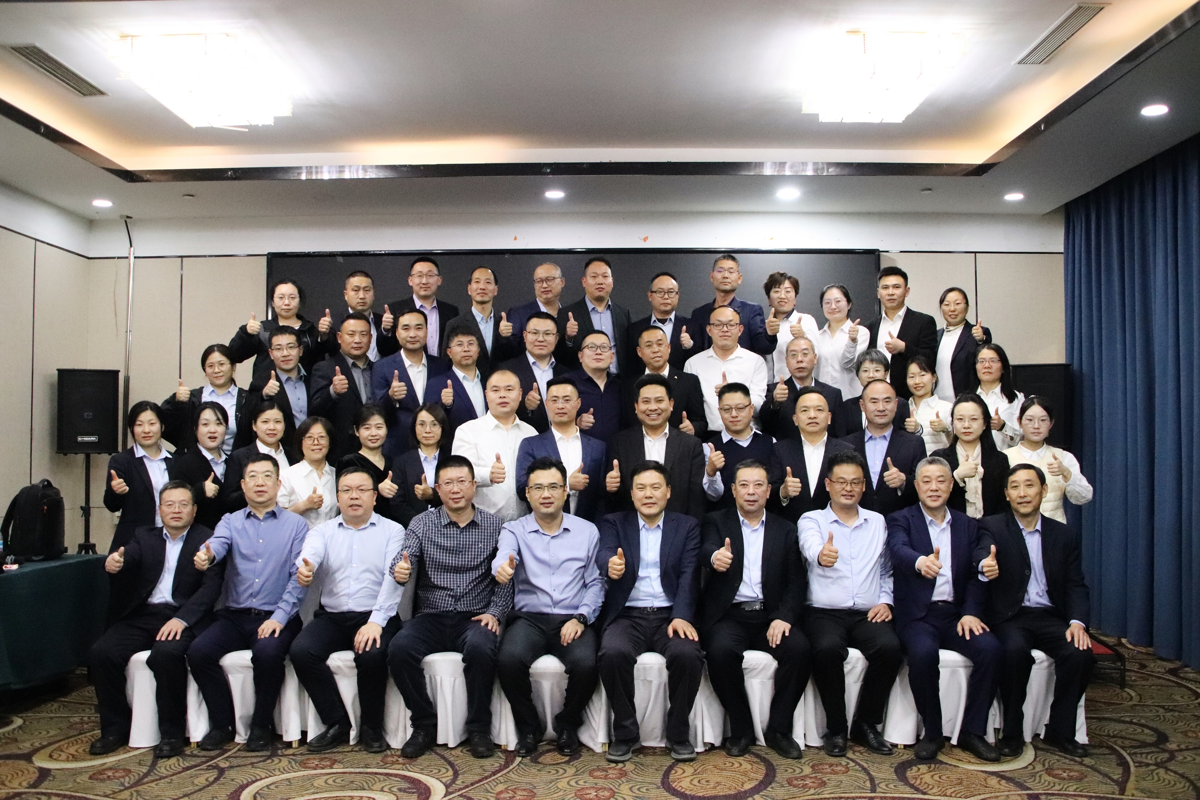 南宫NG28集团第三期精英训练营圆满收官