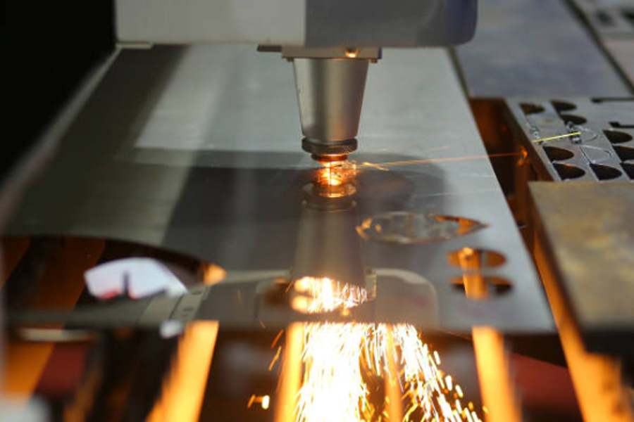 Dual Engines: CNC & Sheet Metal Synergy for Precision