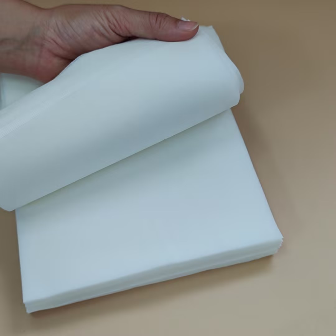 Disposable beauty towel
