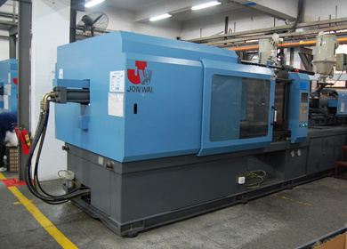 380 ton two-color injection molding machine