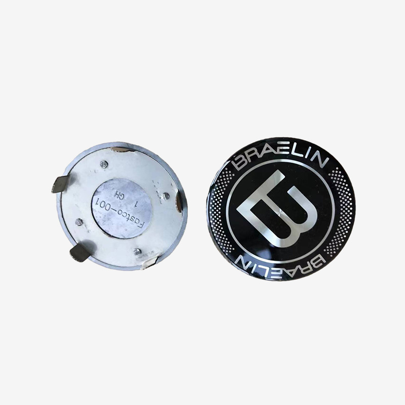 Wheel hub label