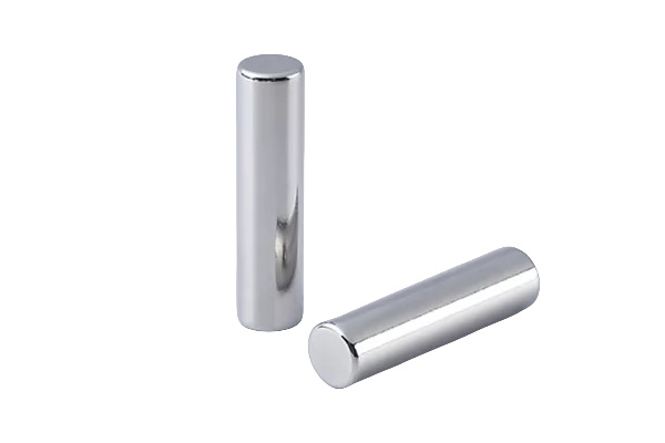 Diametrically magnetized cylindrical magnets