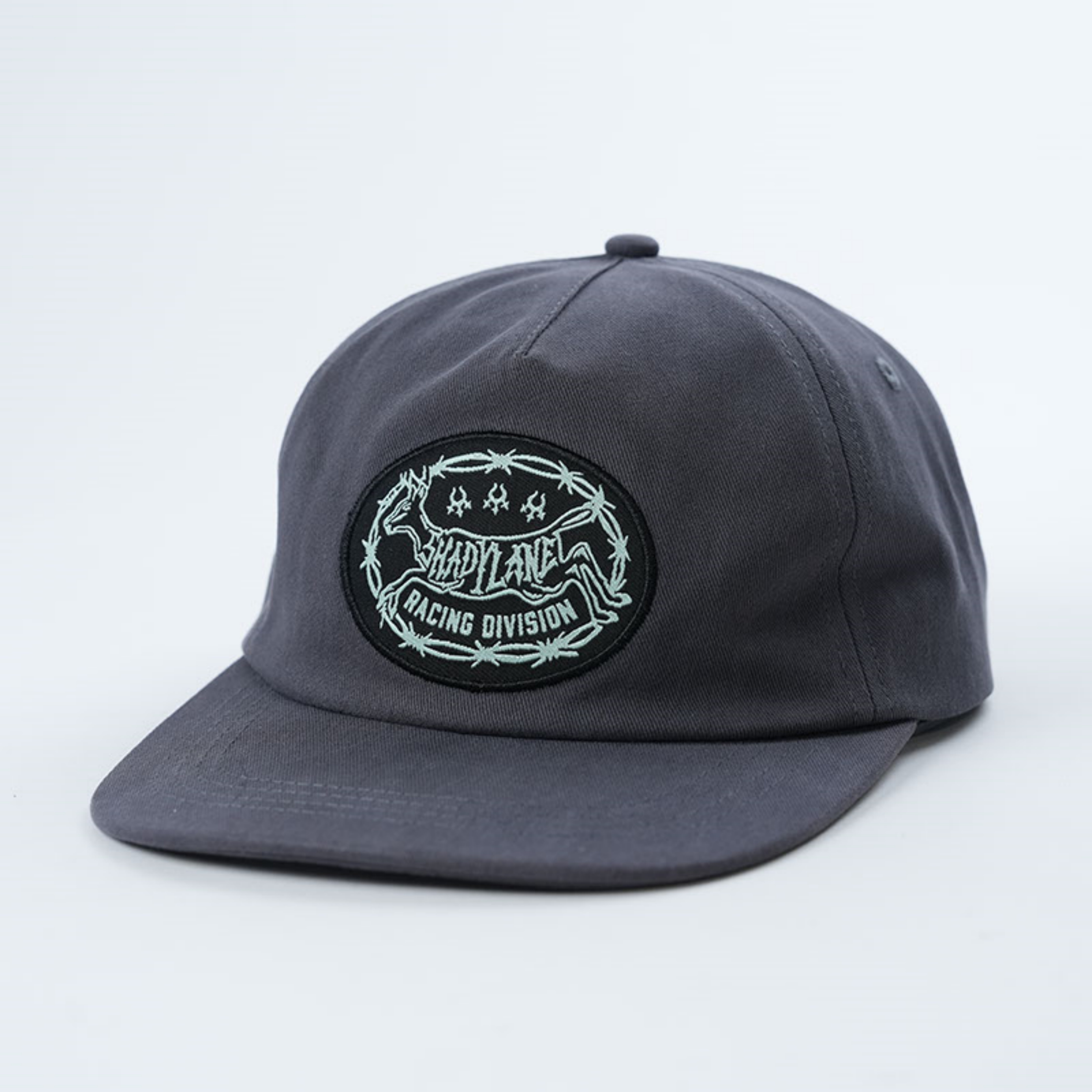 Explorando diseños de costura de sombreros: la artesanía detrás de los tocados personalizados de Yukaihe