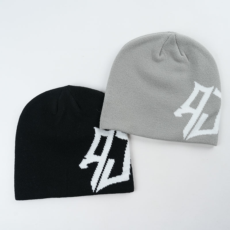 Yukaihe Trendy Pattern Cuffless Winter Custom Jacquard Logo Beanies