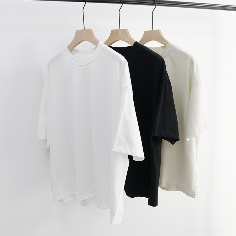 High-Quality Customization: The Exclusive Charm of Men's Hoodies and T-Shirts