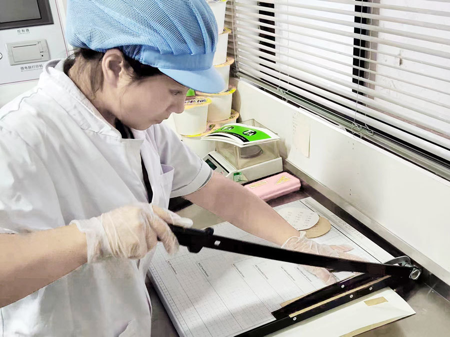 Moisture cut paper preparation inspection