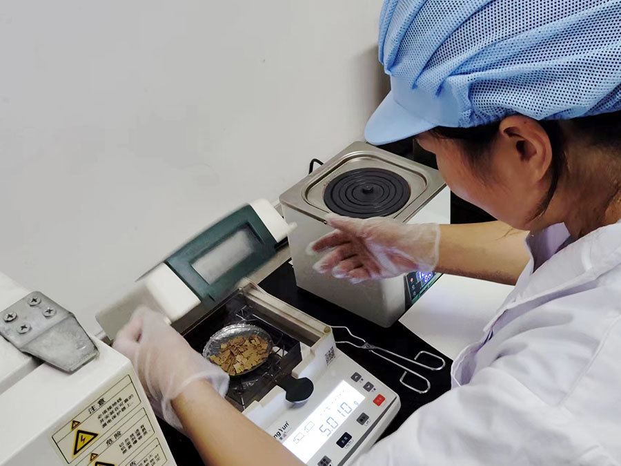 Moisture detection process