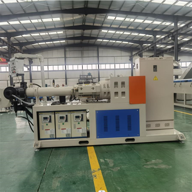 Fluorine rubber tube extruder
