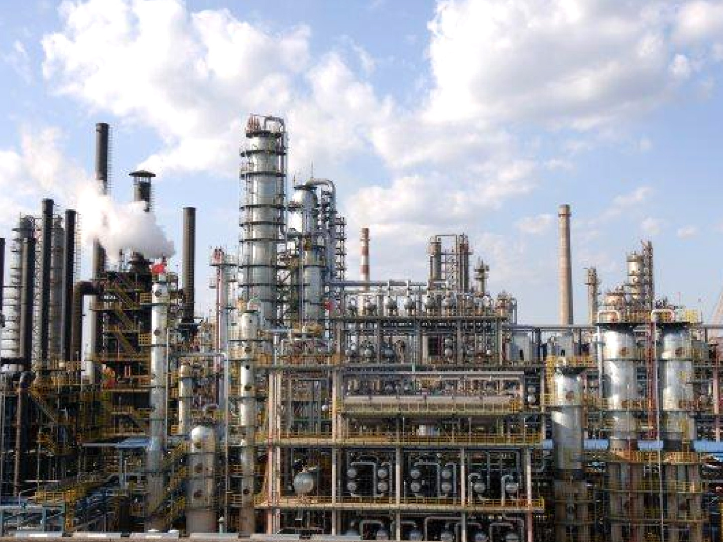 2008 PetroChina Guangxi Petrochemical 10 million t/a Refining Project