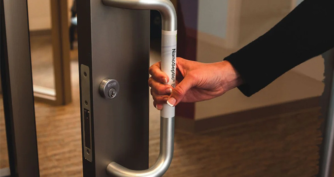 Pull handle