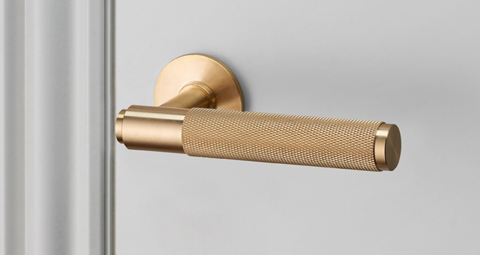 Tube lever handle