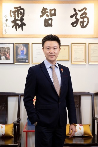 黄泽霖 黄泽霖