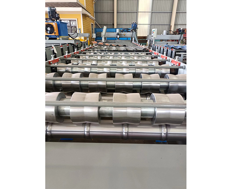 800 Metal Iron Sheet Roof Tile Roll Forming Machine 800 Metal Iron Sheet Roof Tile Roll Forming Machine