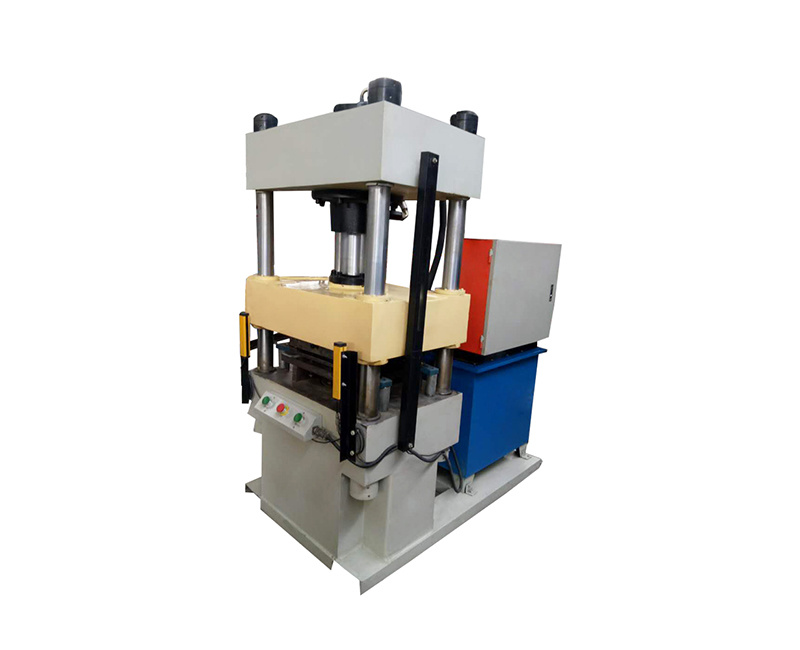 Fully automatic buckle forming machine