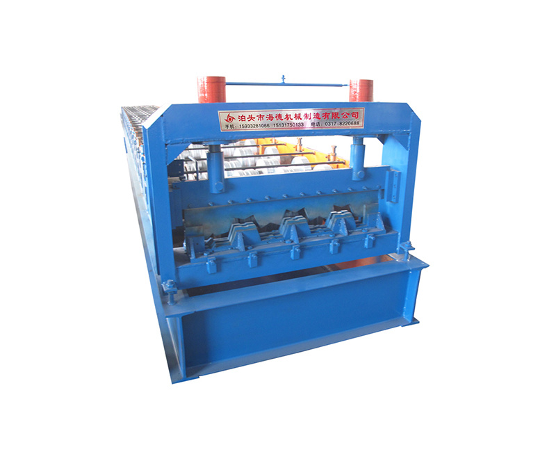 Floor slab forming machine, pressing machine