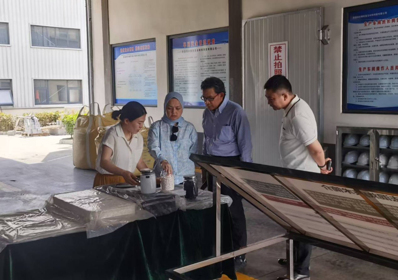 Malaysian businessmen visited the company for inspection