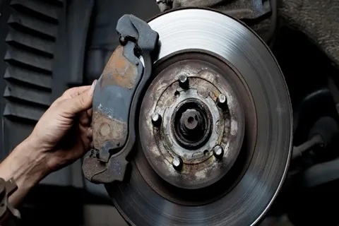 How to deal with the sudden failure of the brake disc？