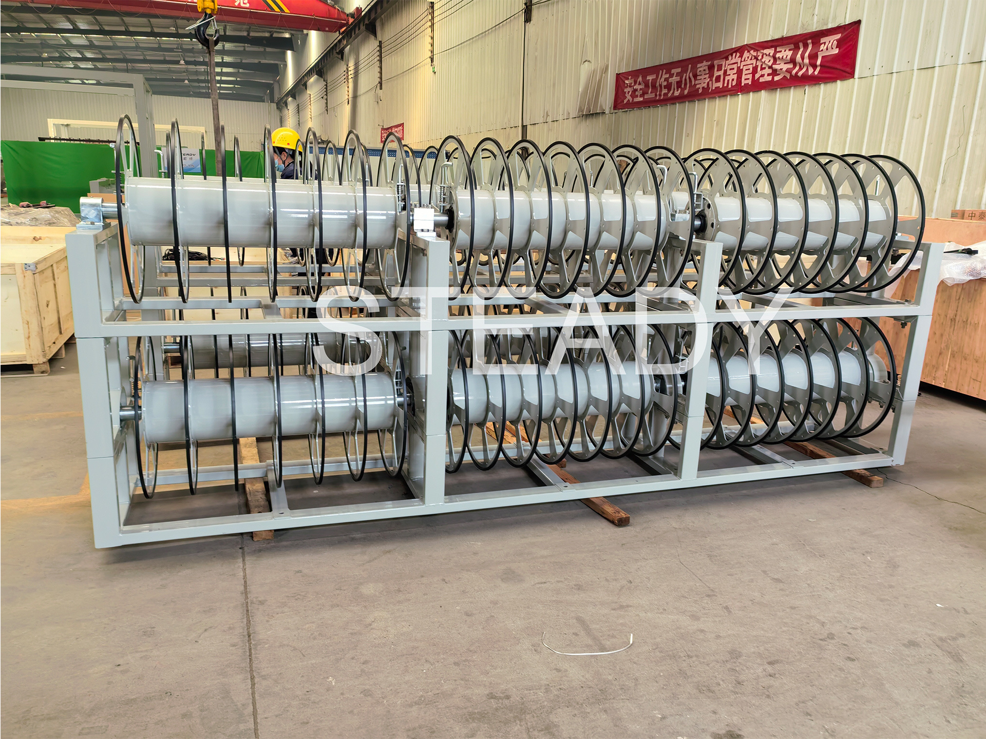 Hydraulic winch
