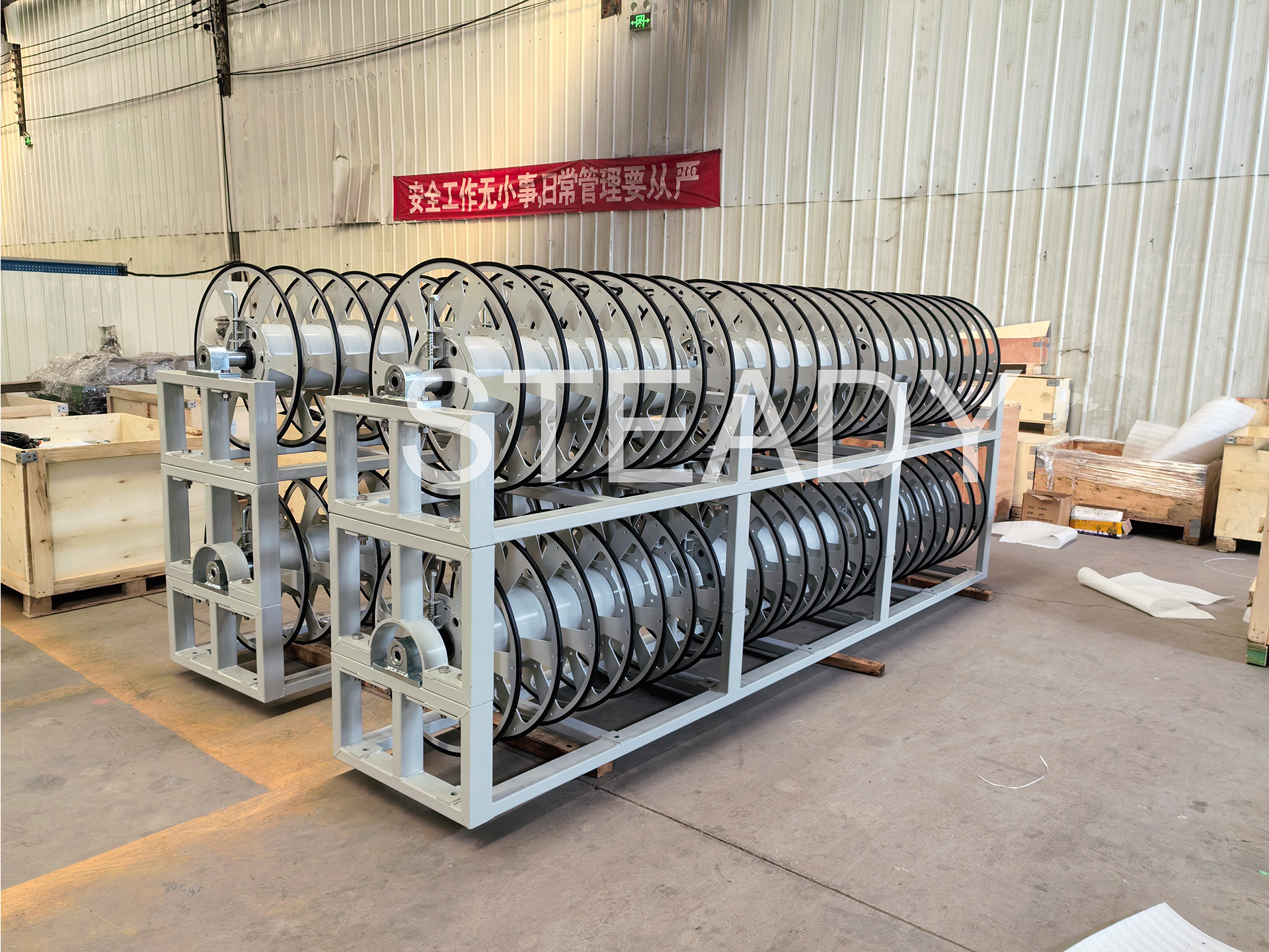 Hydraulic winch