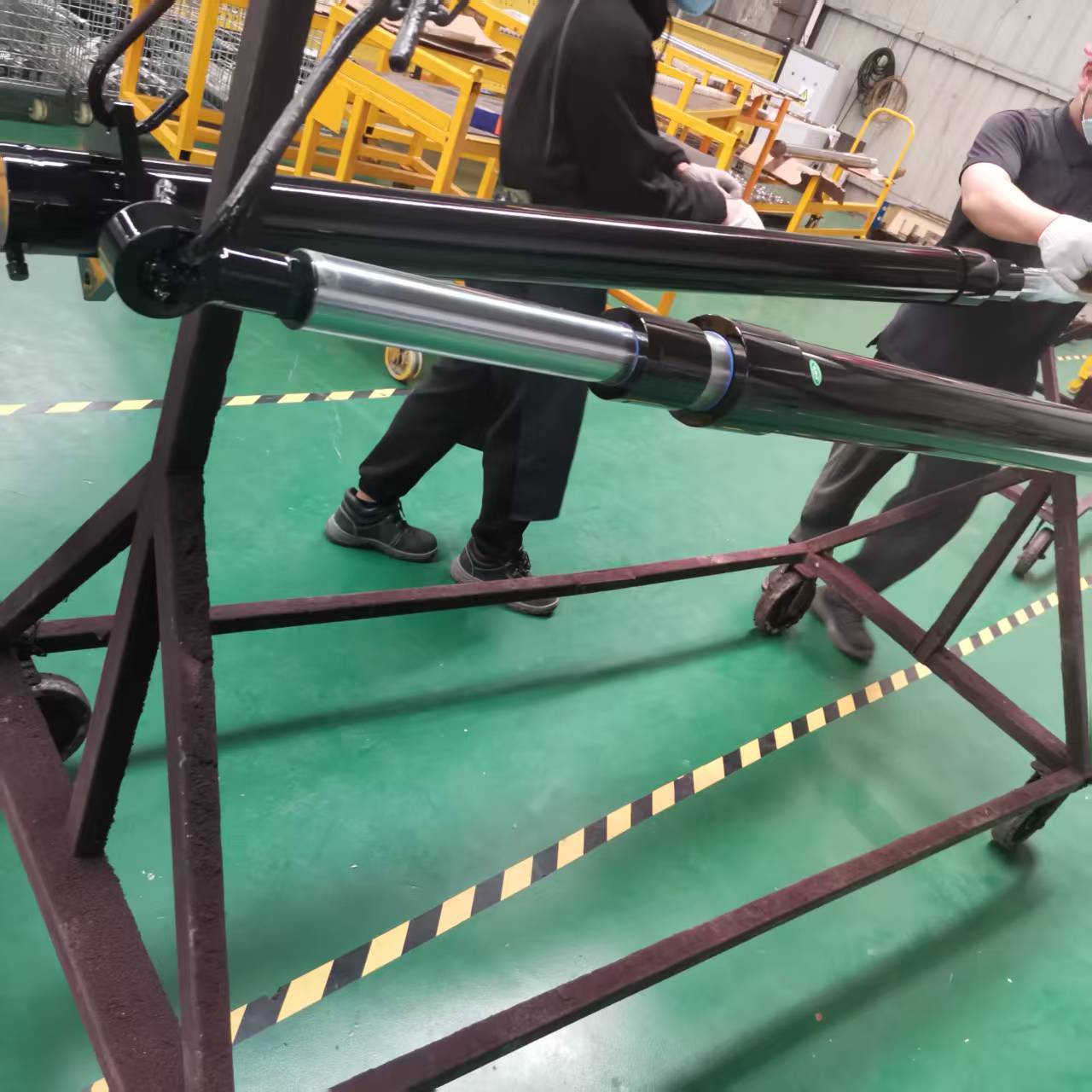 Welding hydraulic cylinder
