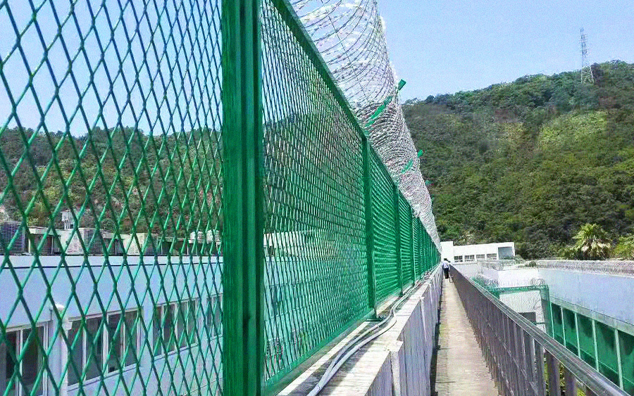 Premium Fence Mesh Solutions