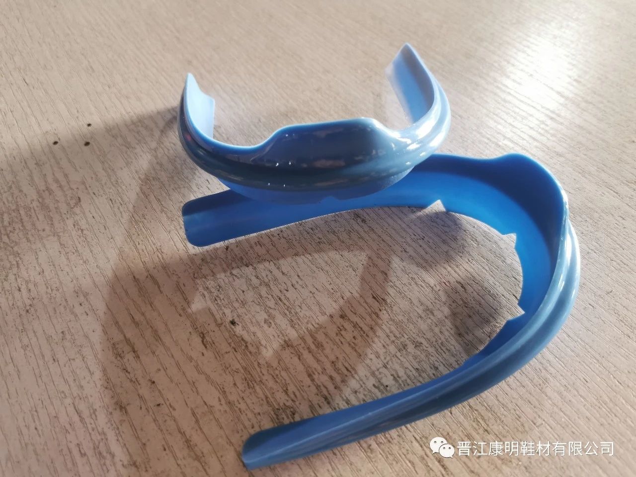 Cumming shoes: a variety of shoe accessories to meet your needs, welcome proofing