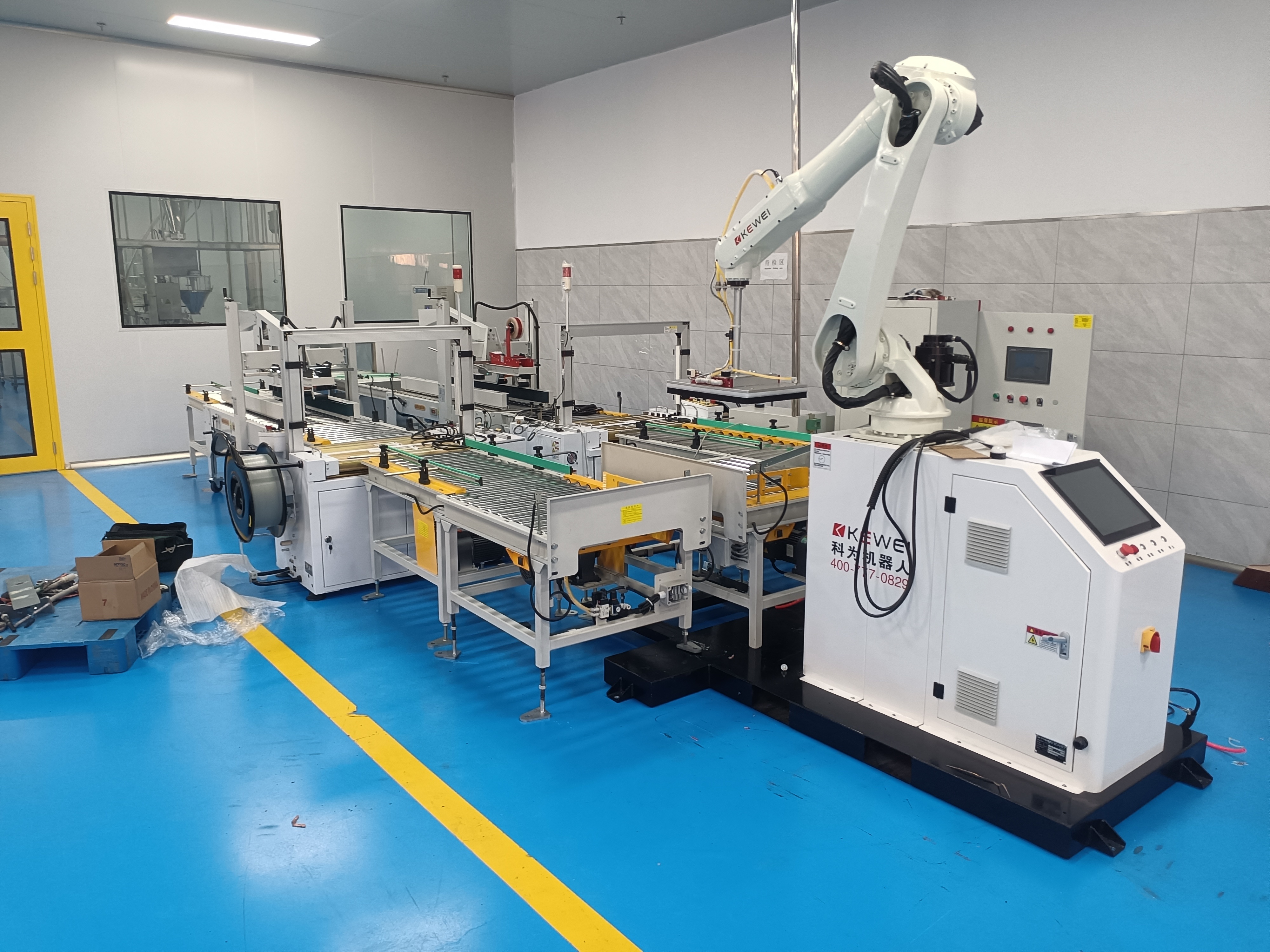 Flexible and efficient collaborative palletizing robot