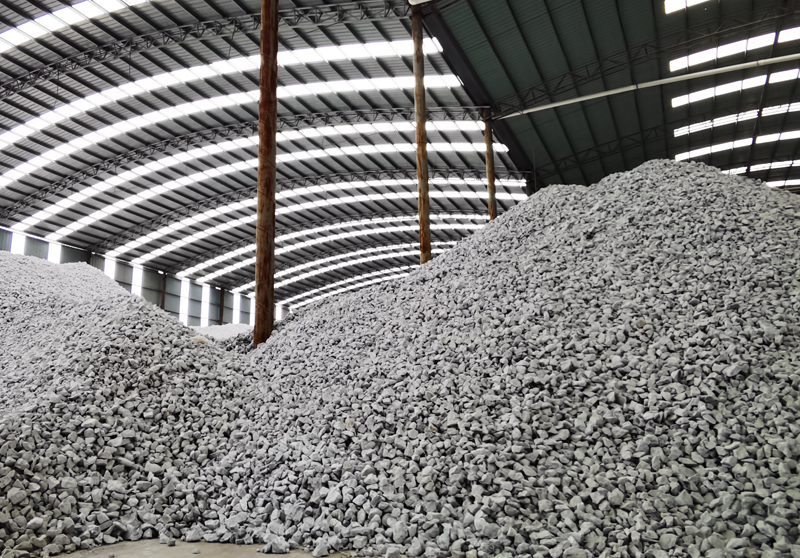 Wollastonite concentrate block material