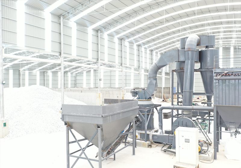 Annual output of 150000 tons of wollastonite grinding cattle production line