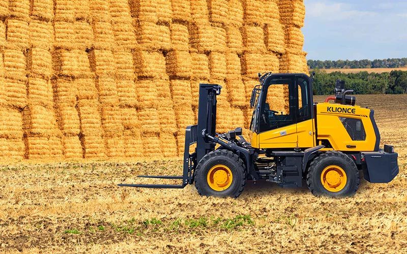 Off-road forklift