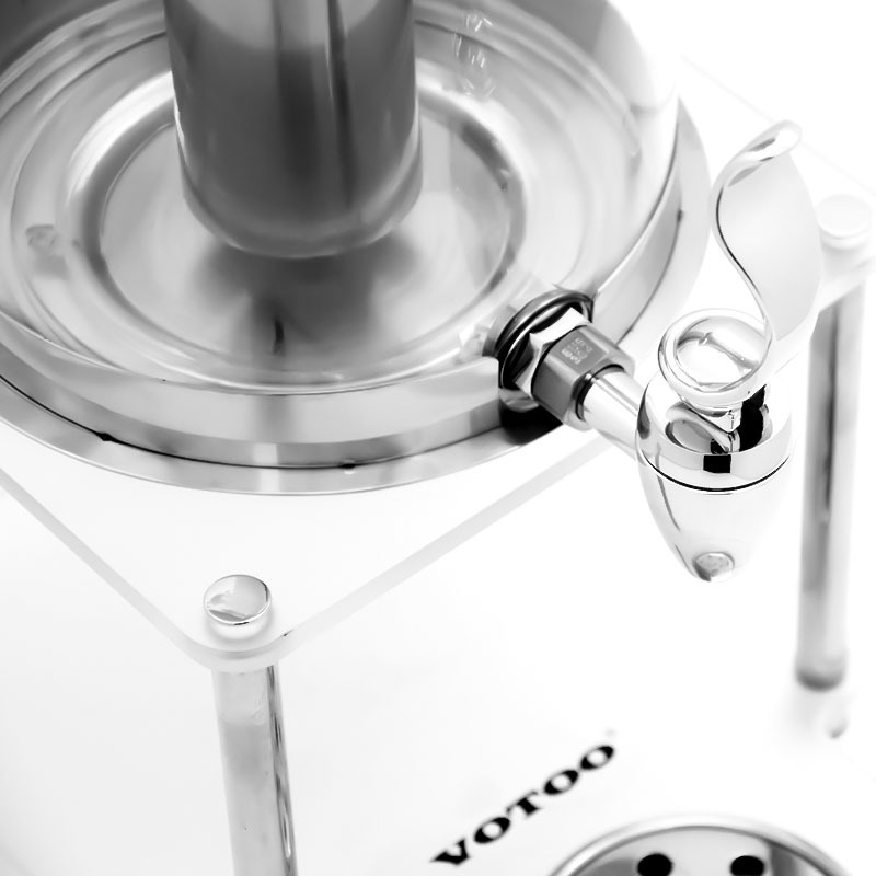 Modern Single Juice Dispenser