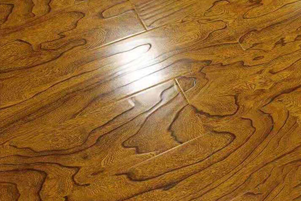 1022