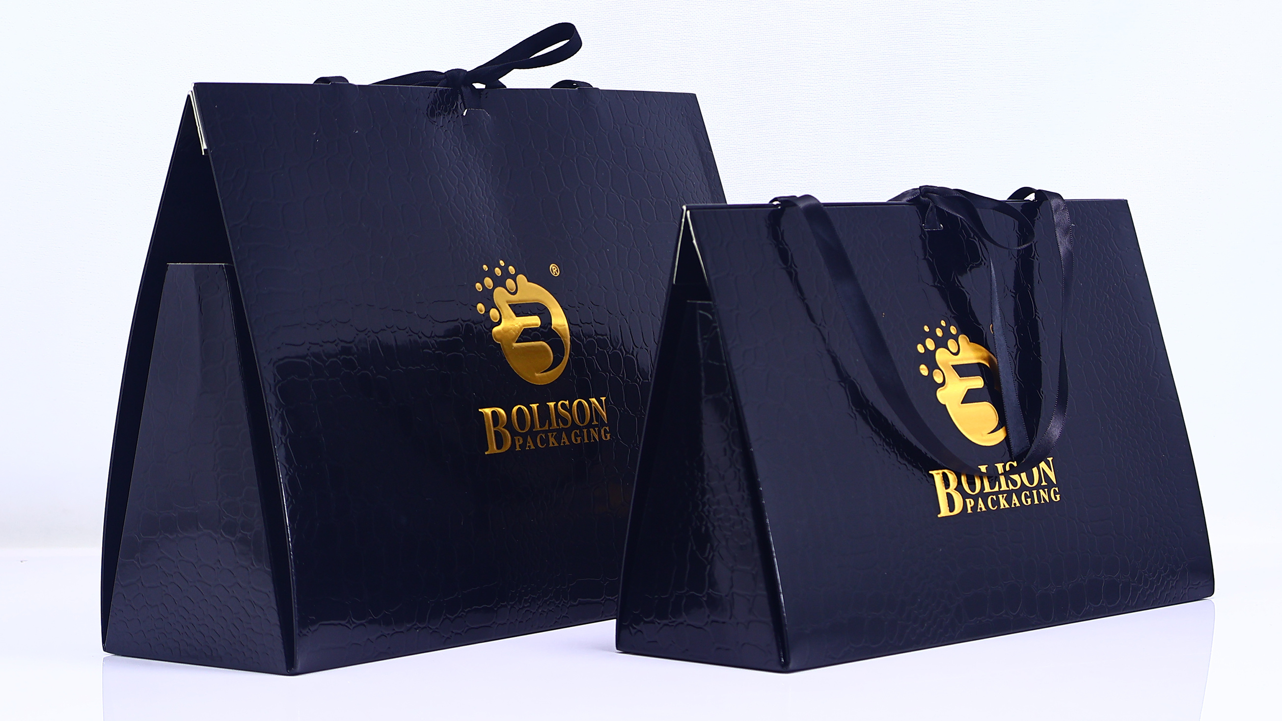Reusable custom logo gold stamping printed black luxury shopping Cosmetic design Handmade gift embossing premium paper bags