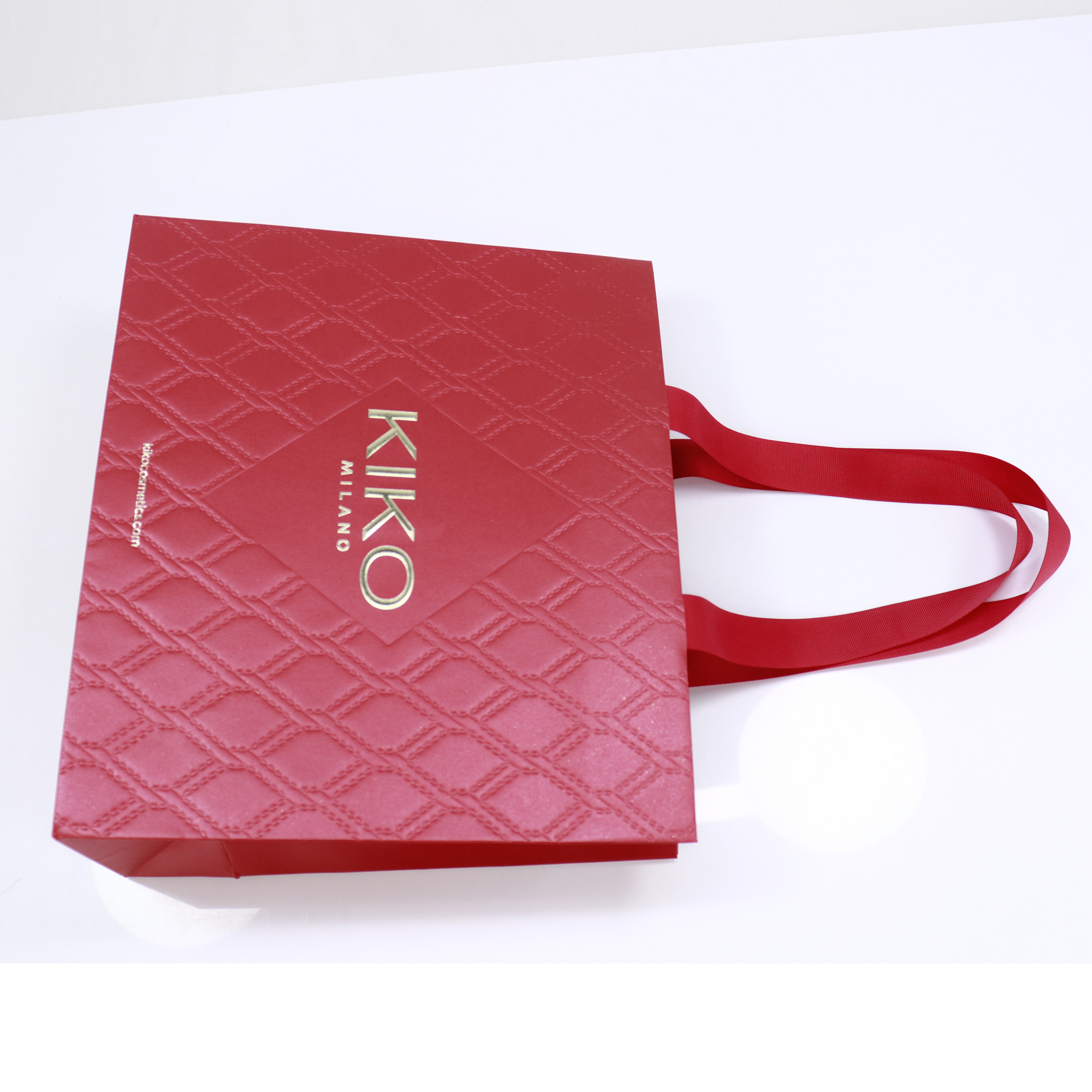 Cosmetics packaging paper bag