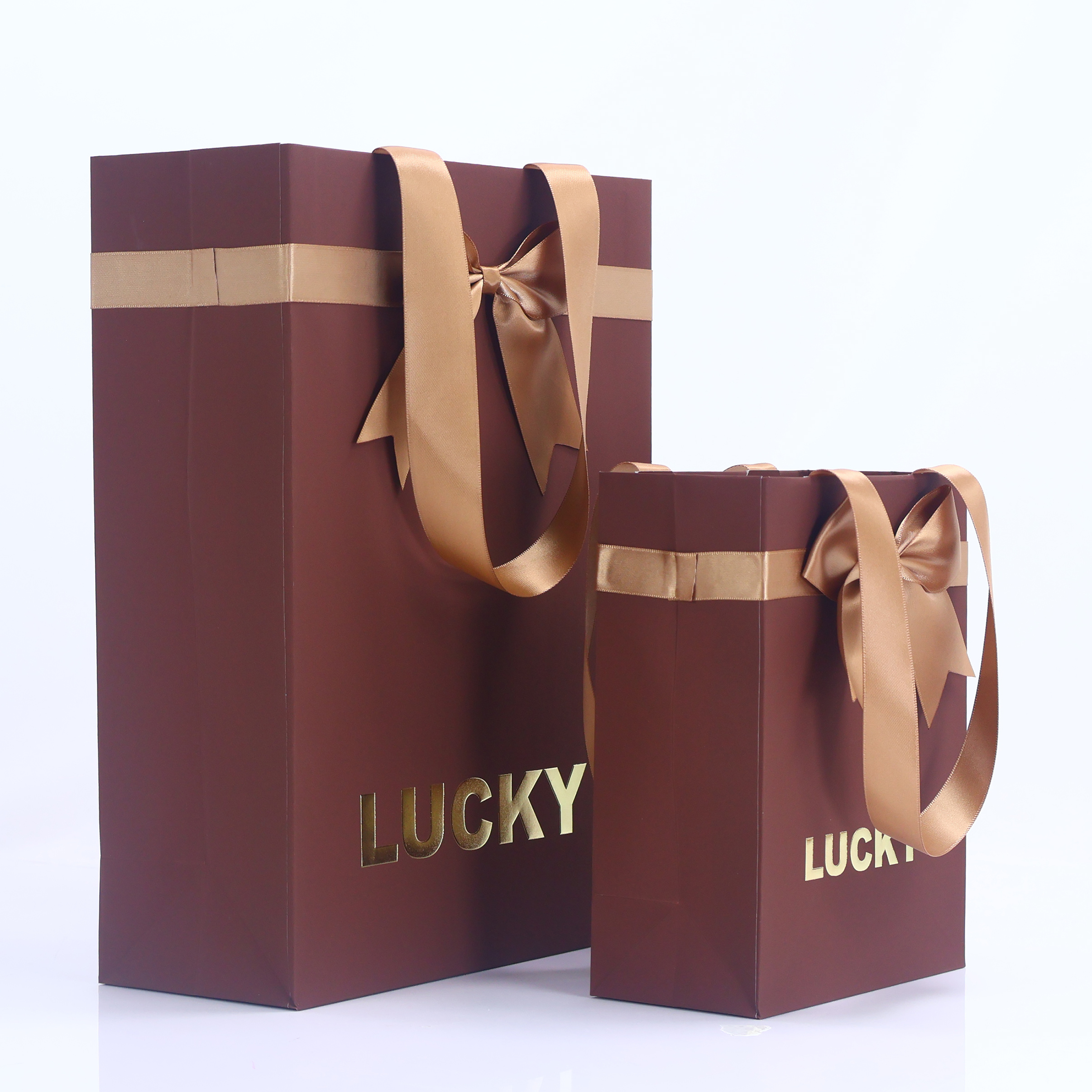 Custom Printed False lashes Eye Cream Facial Cleanser make up tools perfume Gift set Packaging paper Bag and paper box suit