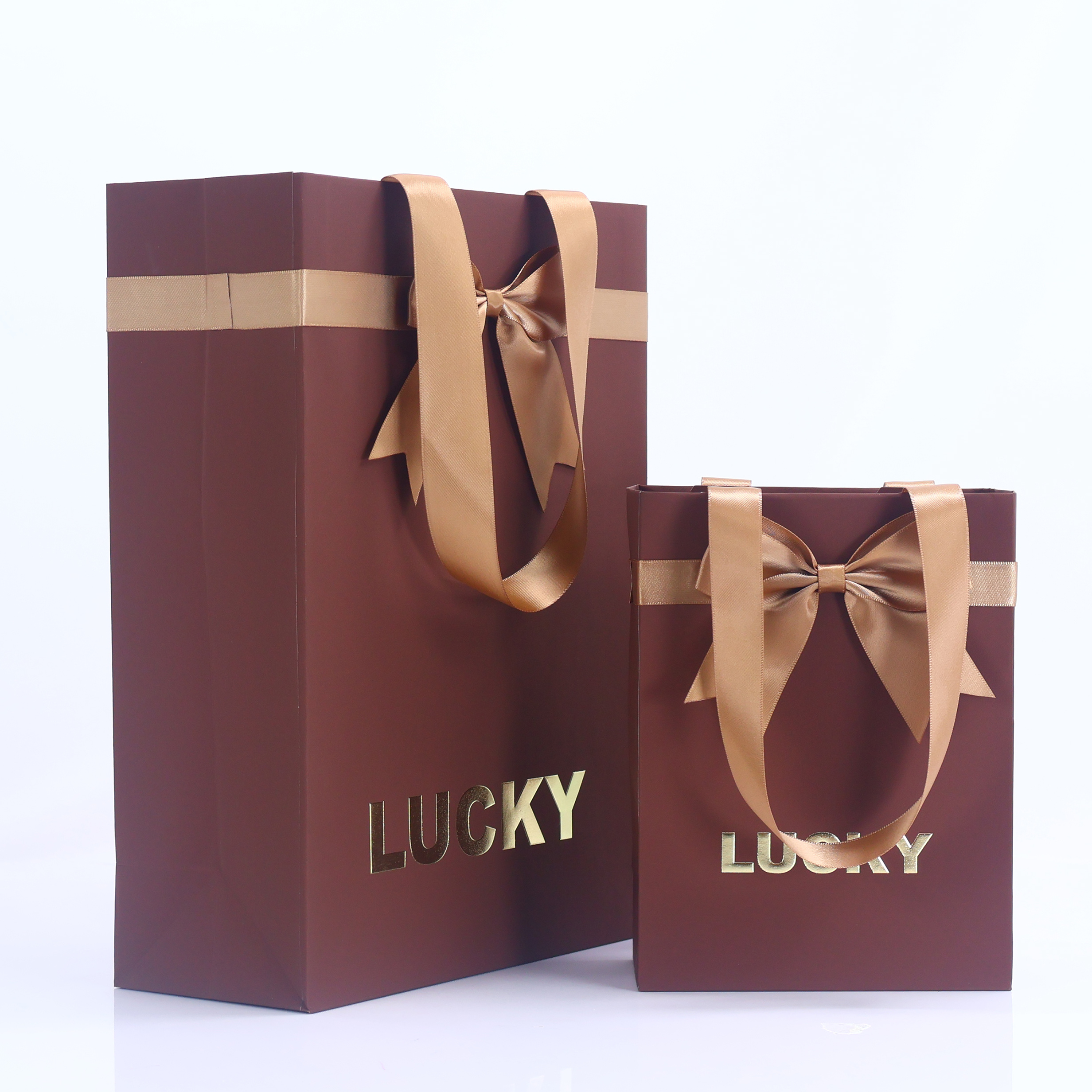Custom Printed False lashes Eye Cream Facial Cleanser make up tools perfume Gift set Packaging paper Bag and paper box suit
