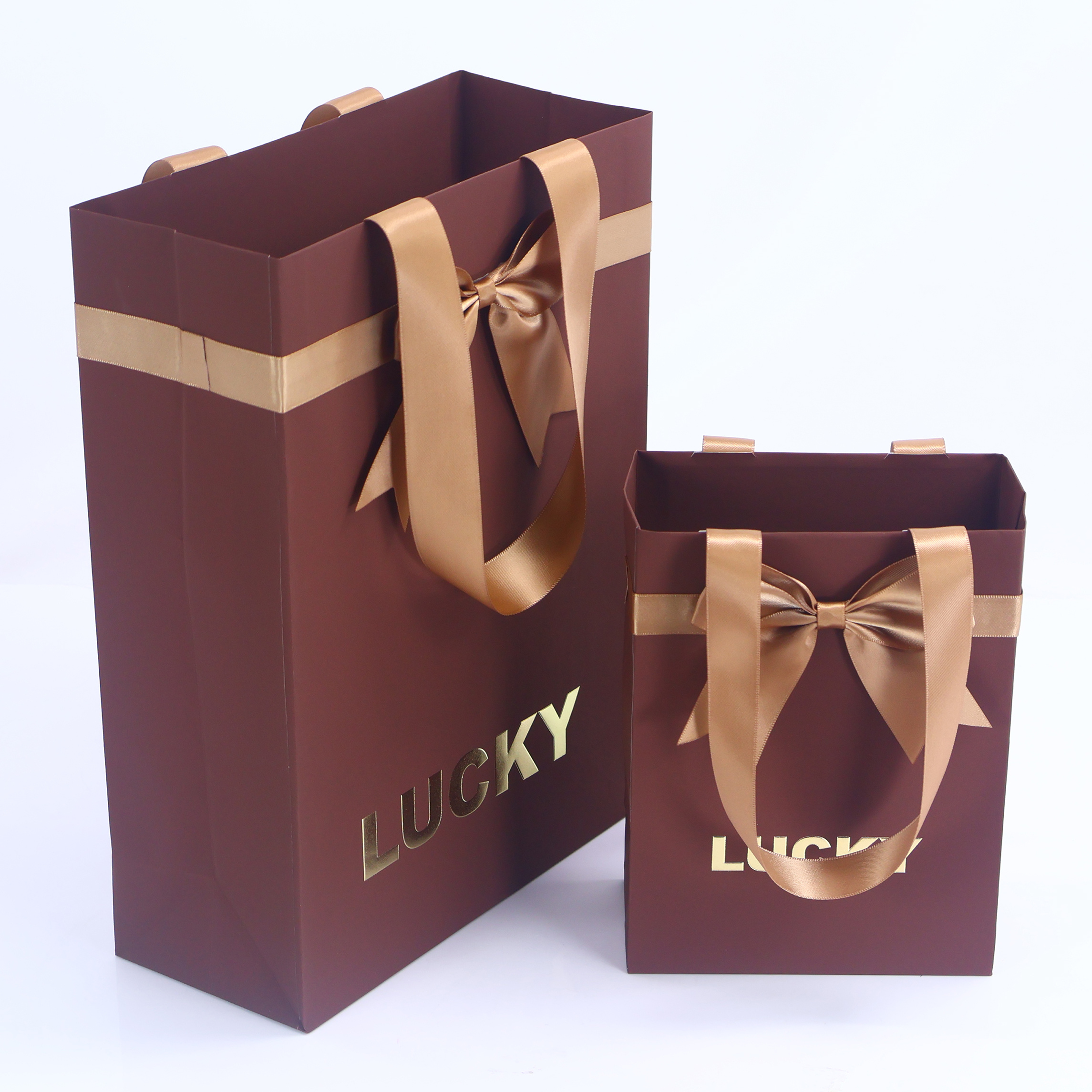 Custom Printed False lashes Eye Cream Facial Cleanser make up tools perfume Gift set Packaging paper Bag and paper box suit